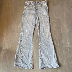 American Eagle Super High Rise Flare Jeans 8 Long